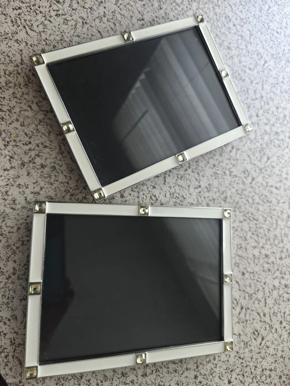Set Of 2 Picture Frames White Metal Adorned W Crystal 7.5 X 5.5